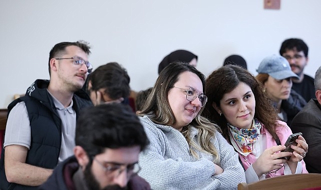 Osmangazi'de Felsefe Buluşması: 'Hayır Demeyi Unutan Toplum Faydasız'