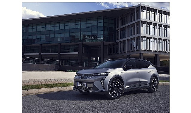 Renault Scenic E-Tech Türkiye'de: 3.3 Milyon TL'den, 604 km Menzilli Elektrikli SUV