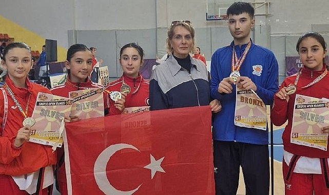 Seferihisar'ın Taekwondo Yıldızları Makedonya'dan 5 Madalyayla Döndü