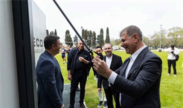 İzmir'de 4. Ücretsiz Spor İstasyonu Kültürpark'ta Açıldı: 'Her Yere Yayacağız'