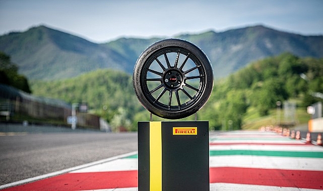 Pirelli P Zero Trofeo RS, Tyre Reviews Testinde Dünyanın En Hızlı Lastiği Seçildi
