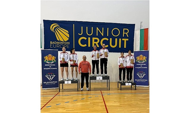 Osmangazi Belediyespor Badminton Takımı Bulgaristan'da 2 Madalya Kazandı