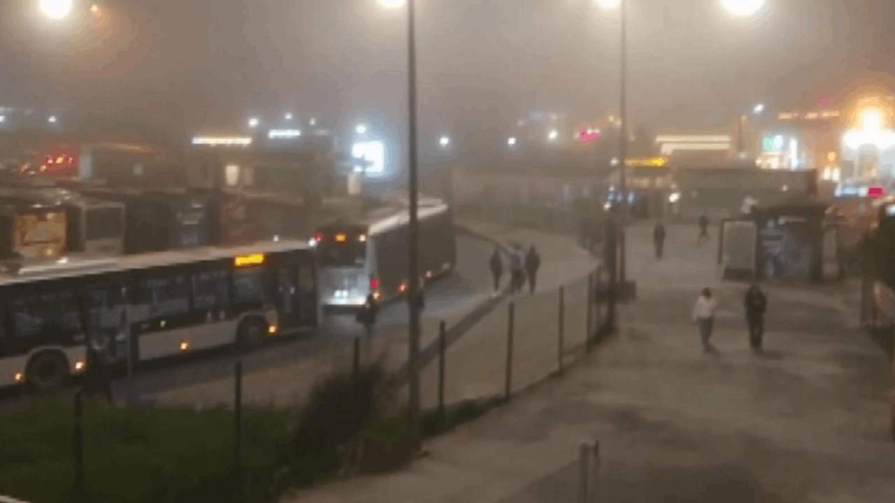 İstanbul'da Görüş Mesafesi 20 Metrenin Altına Düştü: Yoğun Sis Uyarısı