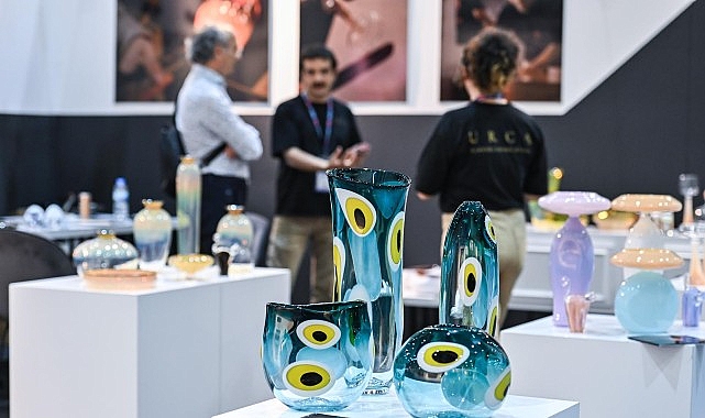 İzmir'de 120 galeri ve 1600 sanatçı bir arada: Sanat fuarı başladı