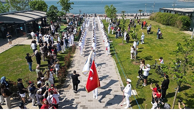 107. Yıl Coşkusu: 19 Mayıs Ruhu Kadıköy'de Bisikletlerle Yankılandı