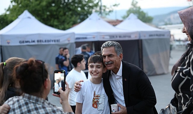 Gemlik'te 19 Mayıs Coşkusu: Genç Rock Festivali ile Bayram Kutlaması