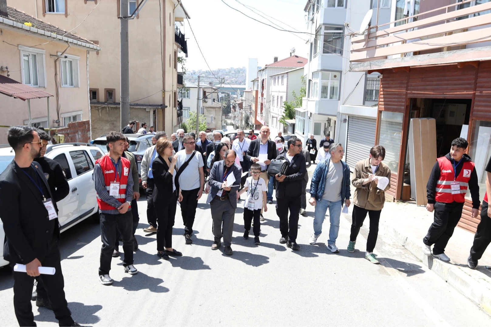 Dilovası'nda 238 Kişiye Afet Farkındalık Eğitimi: 12 Mahalleden Katılım