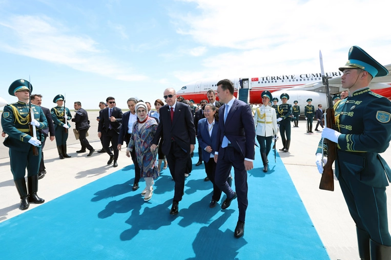 Erdoğan Türkistan'da: TDT Gayriresmi Zirvesi ve Kritik Görüşmeler Başladı