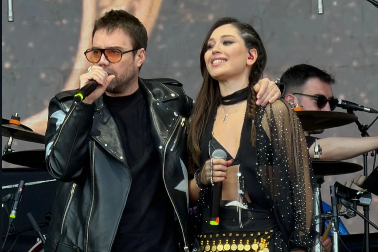 Murat Dalkılıç'tan A Millî Takım'a Özel Marş 'Bir' 80 Bin Kişilik Dev Kitleyle Çekildi