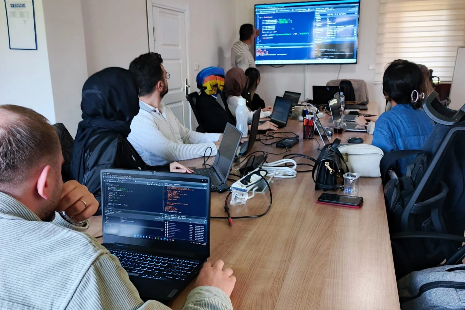 Kocaeli Büyükşehir Belediyesi'nden Personel Gelişimine Tam Destek: Üç Farklı Eğitim Başarıyla Tamamlandı