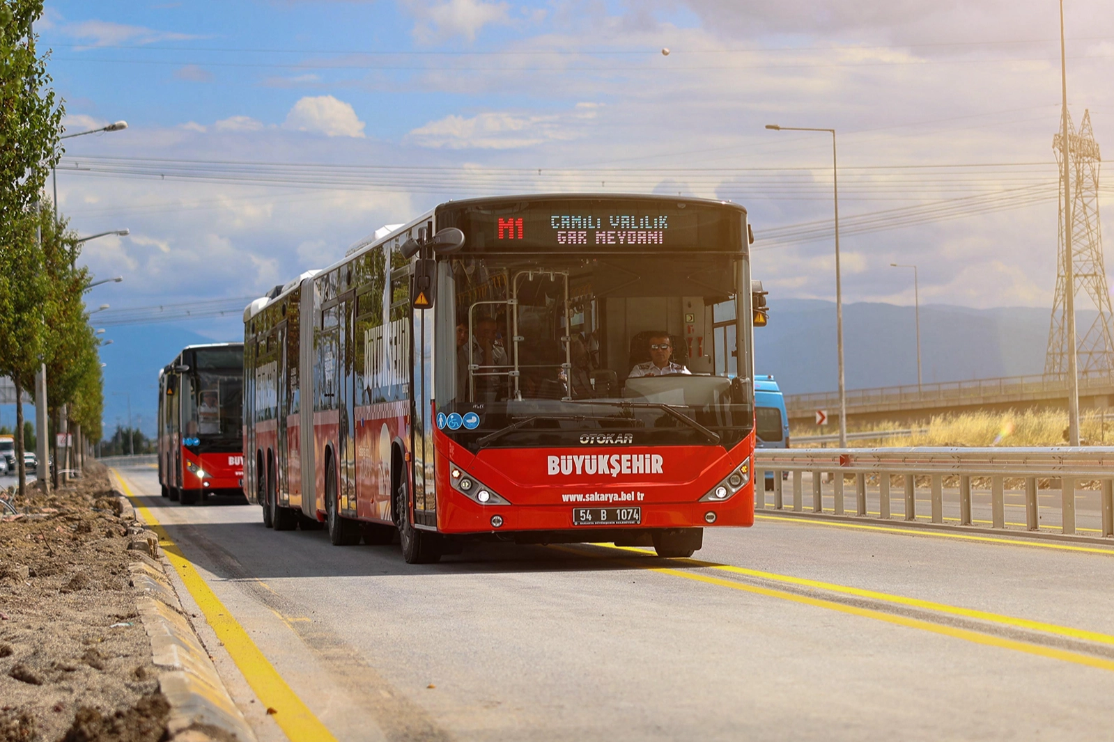 Maltepe Belediyesi Bayram Öncesi Mezarlıklarda Temizlik Seferberliği Başlattı