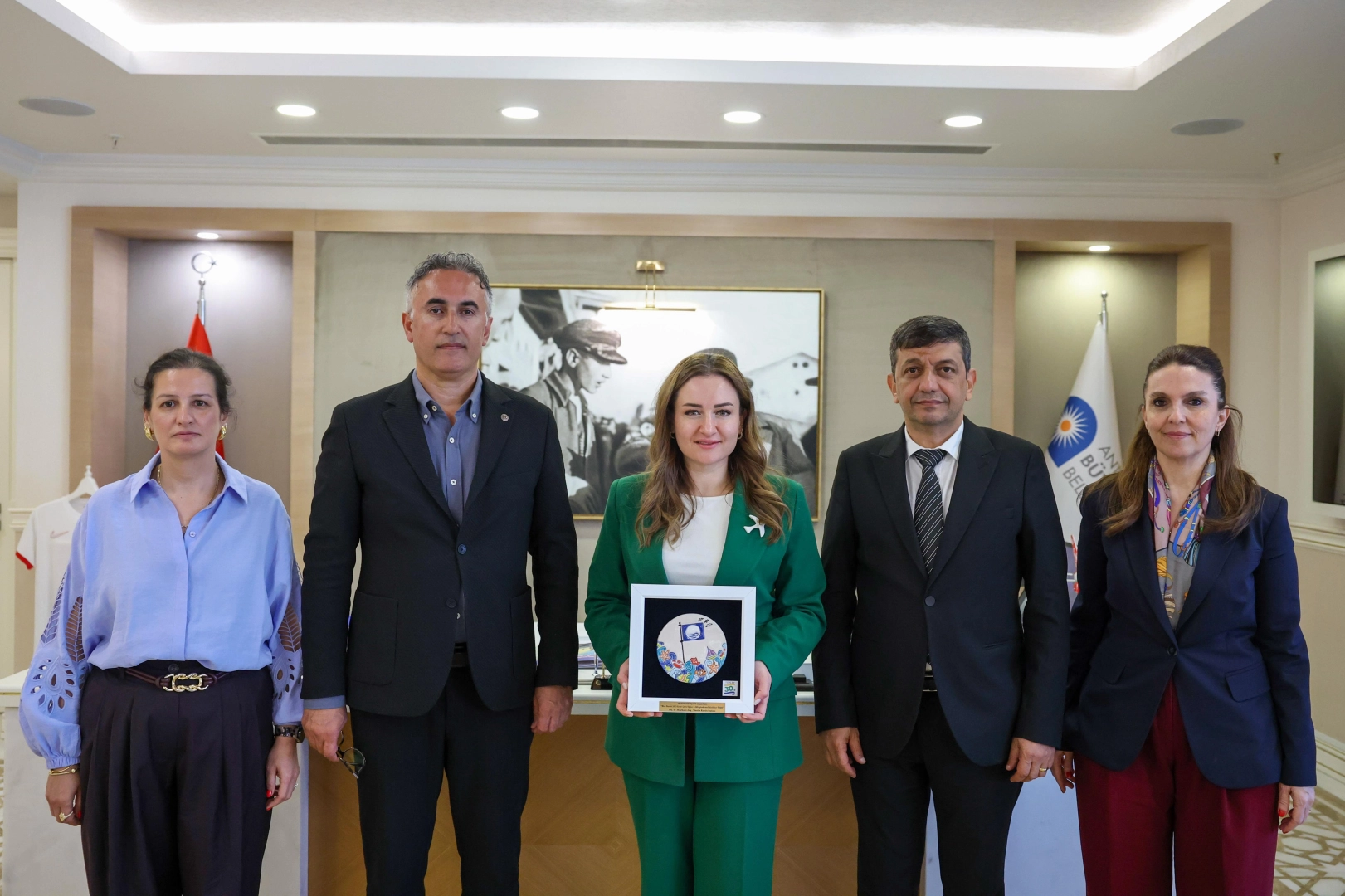 Antalya Büyükşehir Belediyesi, 32. Çevre Ödülünü Mavi Bayrak Töreninde Kazandı
