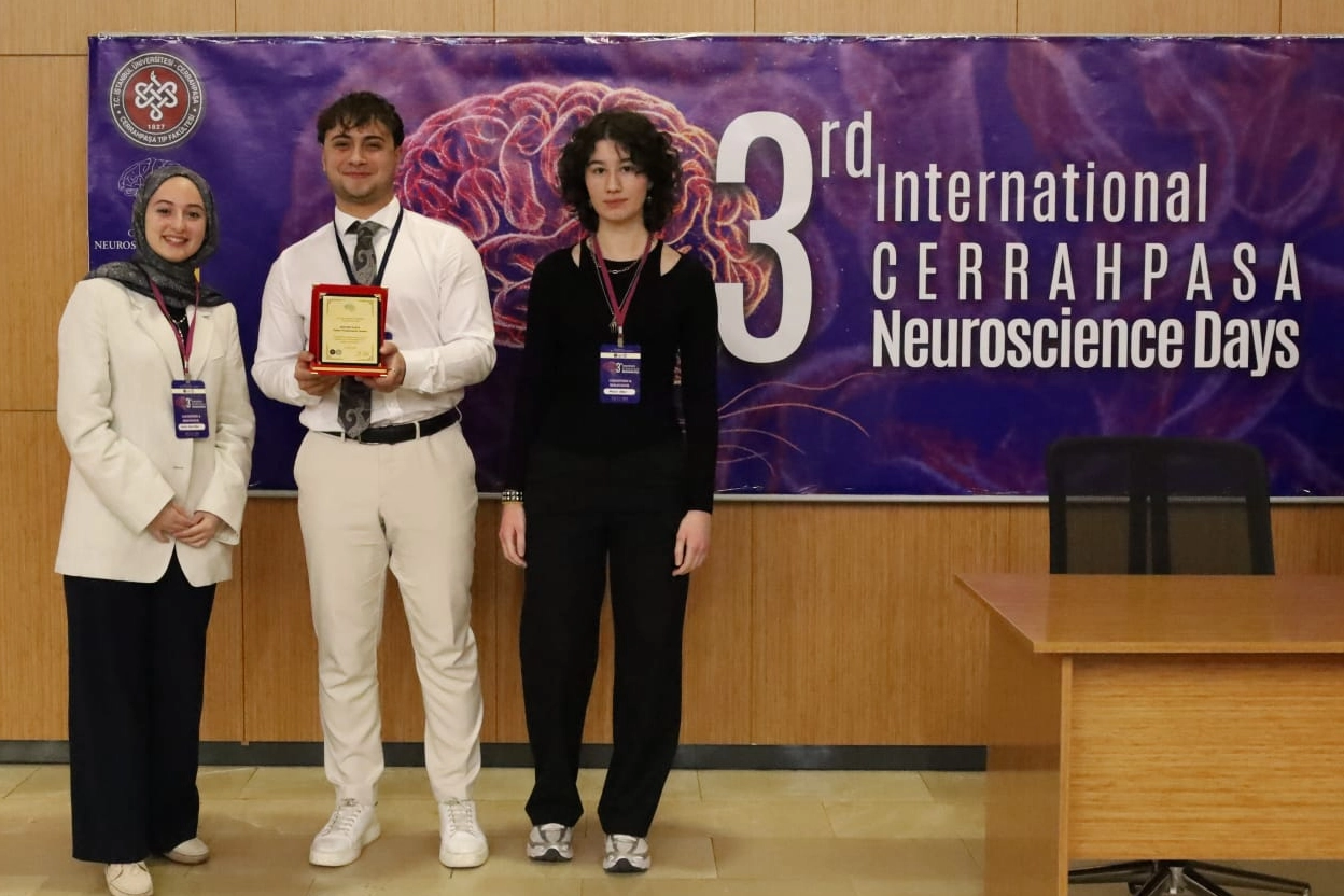 Atatürk Üniversiteli Öğrenci, Alzheimer'ın Koku Kaybı Teorisiyle Nörobilimde İkinci Oldu