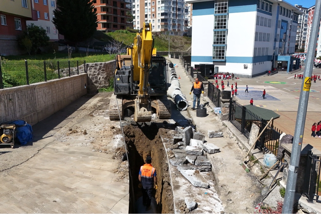 Trabzon Ortahisar'da 27 Bin Metrelik Altyapı Hamlesi: Su Baskınları Tarihe Karışıyor
