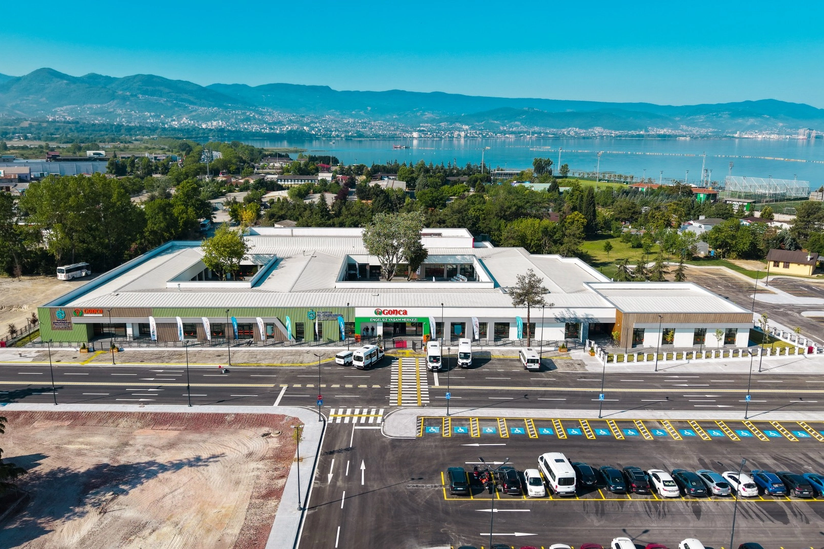 Vinsan Tesisleri: İzmit'te Küllerinden Doğan Modern Yaşam Merkezi