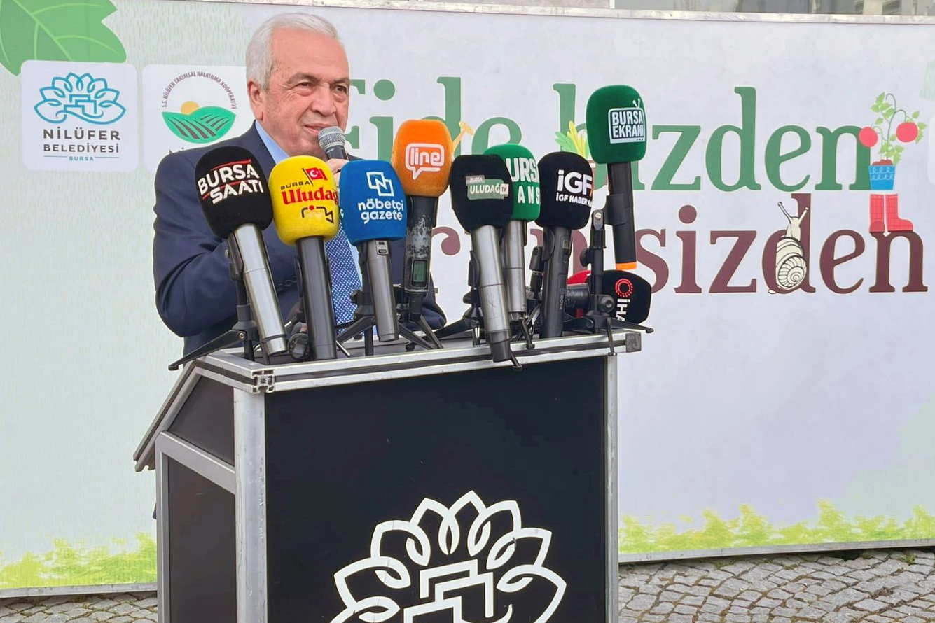 Nilüfer'de 120 bin fide dağıtıldı: Başkan Özdemir'den tarıma tam destek