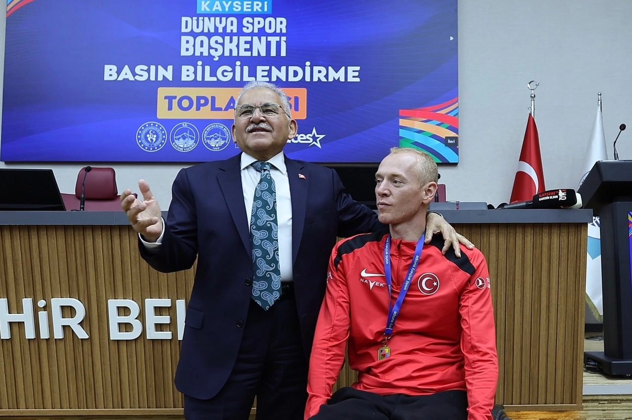 Kayseri 2029'da Dünya Spor Başkenti Olacak: Büyükkılıç Müjdeyi Duyurdu