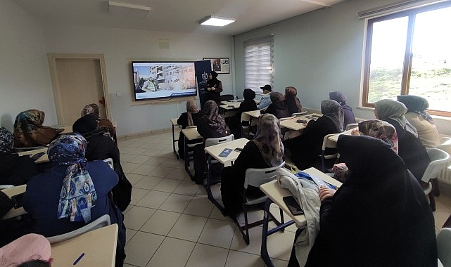 Kocaeli'de 'Afete Dirençli Kadınlar Projesi' 318 Kadına Ulaştı
