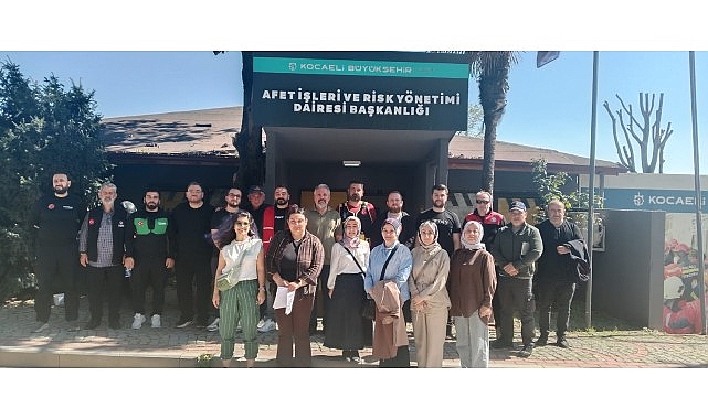 Kocaeli'de Afet Anında Kesintisiz İletişim İçin Telsiz Eğitimi Seferberliği