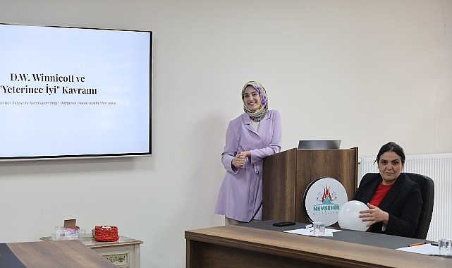 Anneler İçin Sanatsal Atölye: Mükemmel Olmaya Gerek Yok