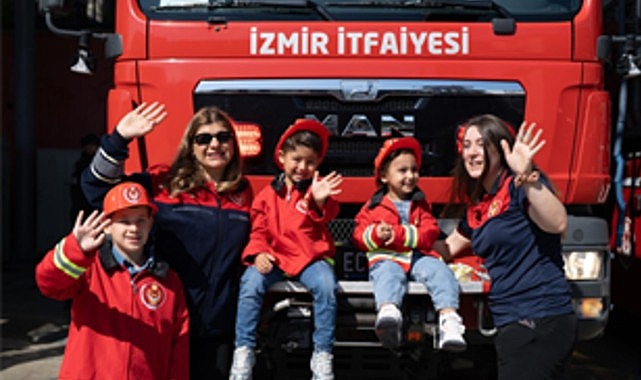 Alevlerin ve Anneliğin Kahramanları: İzmir'in İtfaiyeci Süper Anneleri