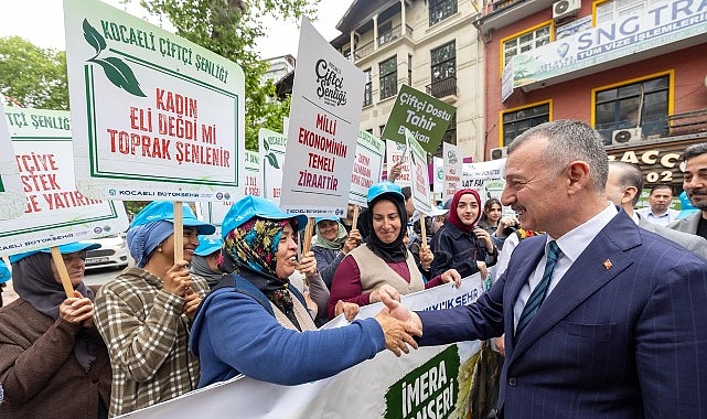 Kocaeli'de Çiftçiler Şenlikte Buluştu, Avrupa'da Traktörler Eylemdeydi