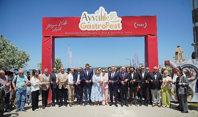 Ayvalık GastroFest İkinci Kez Kapılarını Açtı: Lezzet Şöleni Başladı