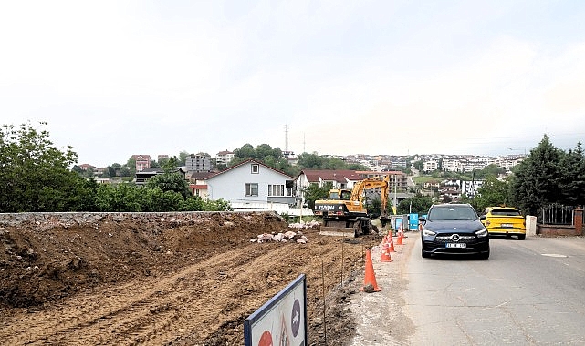 Başiskele'de Selahattin Eyyubi Caddesi 2. Etap Çalışmaları Başladı: 700 Metrelik Bölüm 4 Şerit Oluyor