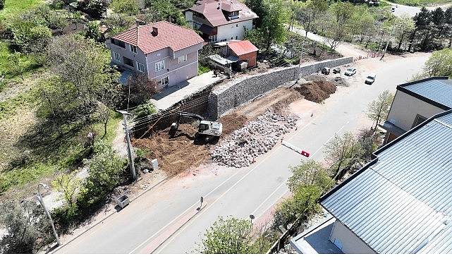 Başiskele'de 2. etap yol çalışması: Hoca Ahmet Yesevi Caddesi 2x2 şeritli oluyor