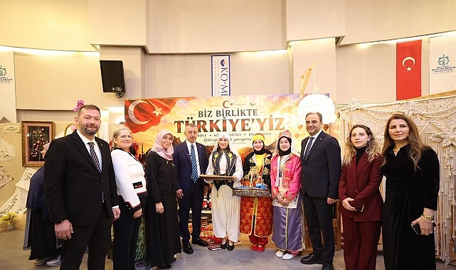 Başiskele'de KO-MEK Sergisi: Başkan Büyükakın'dan 'Mutlu Şehir' Vurgusu