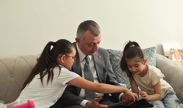 Başkan Büyükakın Arefe Günü Şehit Ailelerini ve Hemşehrilerini Ziyaret Etti