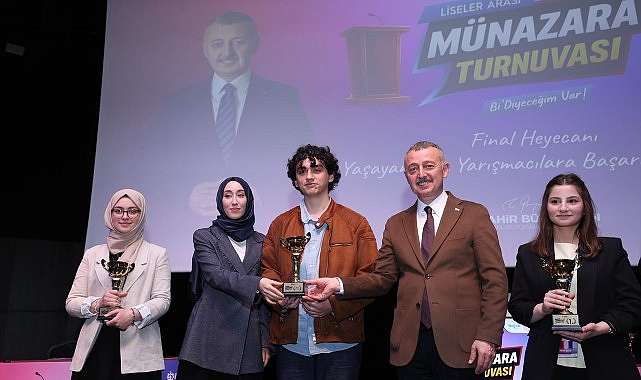 Başkan Büyükakın: Gençlerin Münazara Performansı Yarınlara Umut Veriyor