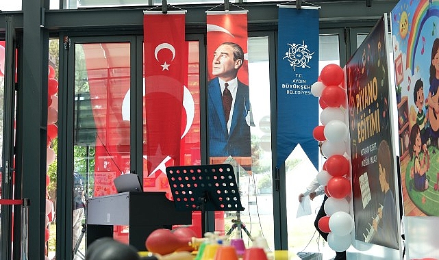 Özlem Çerçioğlu'ndan Engelliler Haftası'nda Kapsayıcı Etkinlikler: Sergi, Fidan ve Müzik