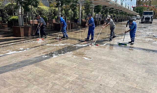 Aydın'da Kurban Bayramı Öncesi Seferberlik: Başkan Çerçioğlu'nun Talimatıyla Meydanlar Pırıl Pırıl