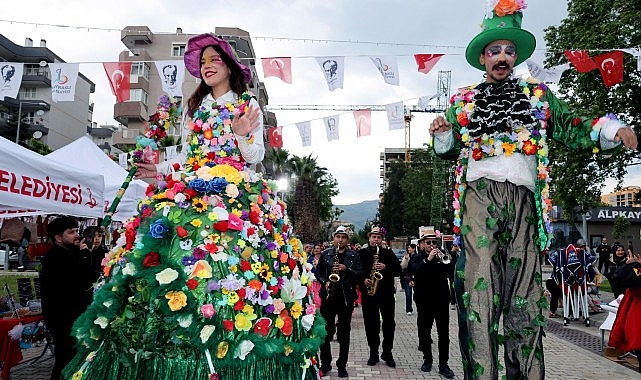 Bayraklı'da Hıdırellez Festivali: İki Gün Süren Coşkulu Kutlamalar