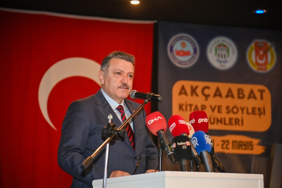 Trabzon’da Kitap Günleri: Başkan Genç’ten Gençlere ‘Bu Topraklara Sahip Çıkacağız’ Mesajı