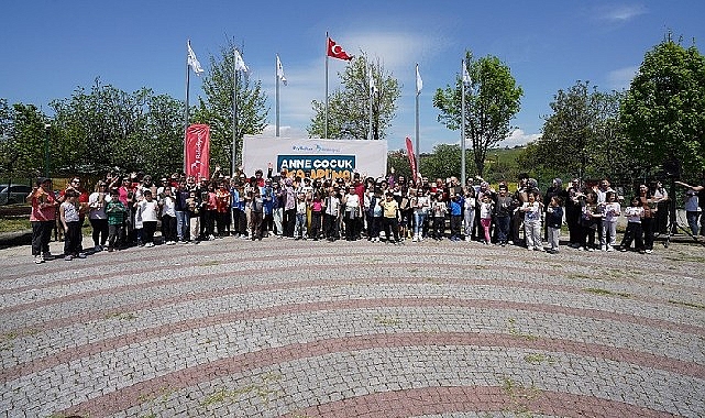 Beylikdüzü'nde Anneler Günü: Çiçek, Kamp ve Farkındalık Bir Arada