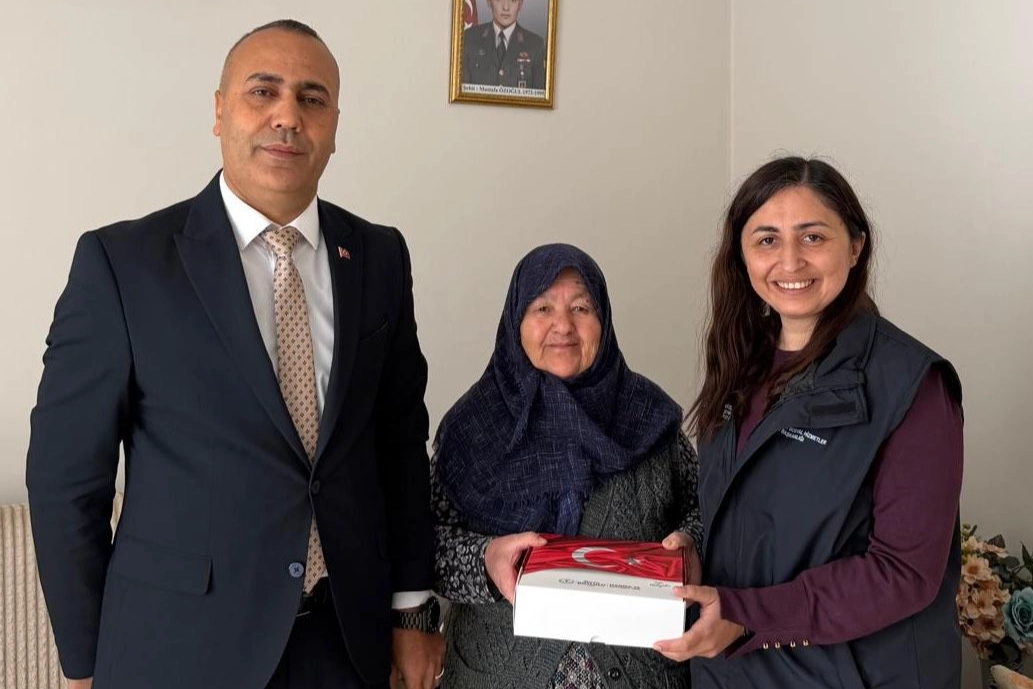 Manisa'da Şehit Annelerine Unutulmaz Anneler Günü Sürprizi