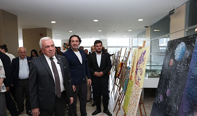 Nilüfer'de 'Bizim Sergi' Halk Evi'nde: Engellilerin El Emeği İhtiyaç Sahiplerine Destek Oluyor