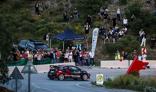 Bodrum Rallisi'nde Kerem Kazaz Zirvede: Ünlüler ve Sanat Dolu Final