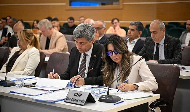 Bornova Belediyesi 2025 Kesin Hesabı Meclis'ten Geçti: 4,3 Milyar TL'lik Bütçe Onaylandı