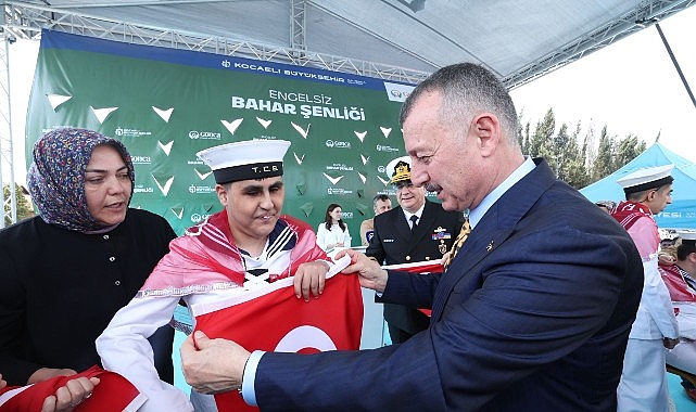Kocaeli’de Özel Bireyler İçin Temsili Askerlik Uğurlaması: Konvoy ve Halay