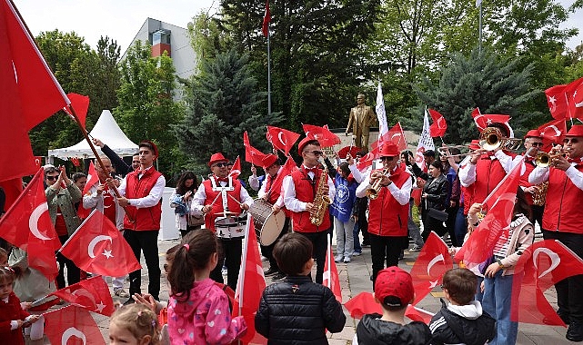 Çankaya'da 19 Mayıs Coşkusu: Güner'den Gençlere Umut ve Mücadele Çağrısı