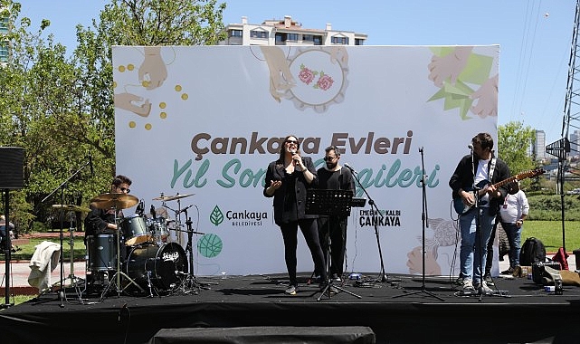 Çankaya Evleri Yıl Sonu Sergisi Çayyolu'nda Büyük İlgi Gördü