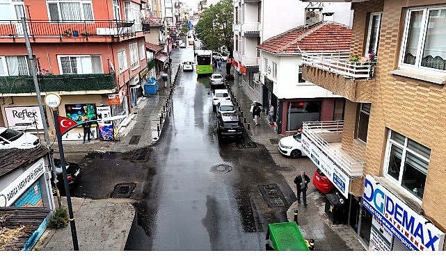 Darıca’nın İki Ana Caddesi Yenilendi: 800 Ton Asfalt Serildi