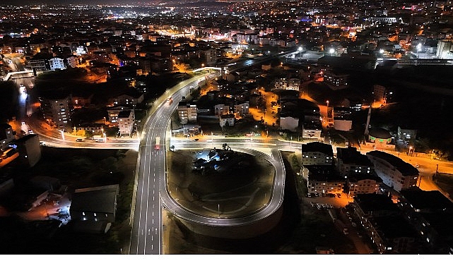 Gebze'de dev köprülü kavşak tamamlandı: 37 aydınlatma direğiyle ışıl ışıl