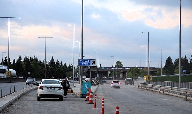 Başiskele Kavşağı'nda kritik etap tamam: 41 günde yeni bağlantı yolu hizmete açıldı