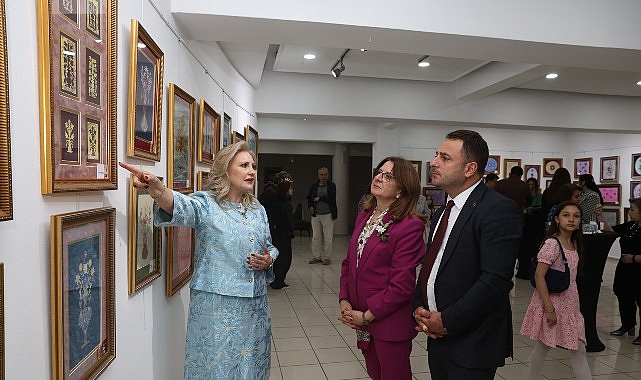 114 Eserlik Ebru ve Kaat-ı Sergisi Konak Kültürevi'nde Sanatseverlerle Buluştu