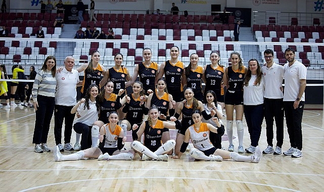 Eczacıbaşı Genç Kız Takımı Finale Yükseldi: VakıfBank Rakibi Oldu