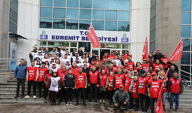 Edremit'te 1 Mayıs: Binlerce Kişi Emek ve Dayanışma İçin Yürüdü